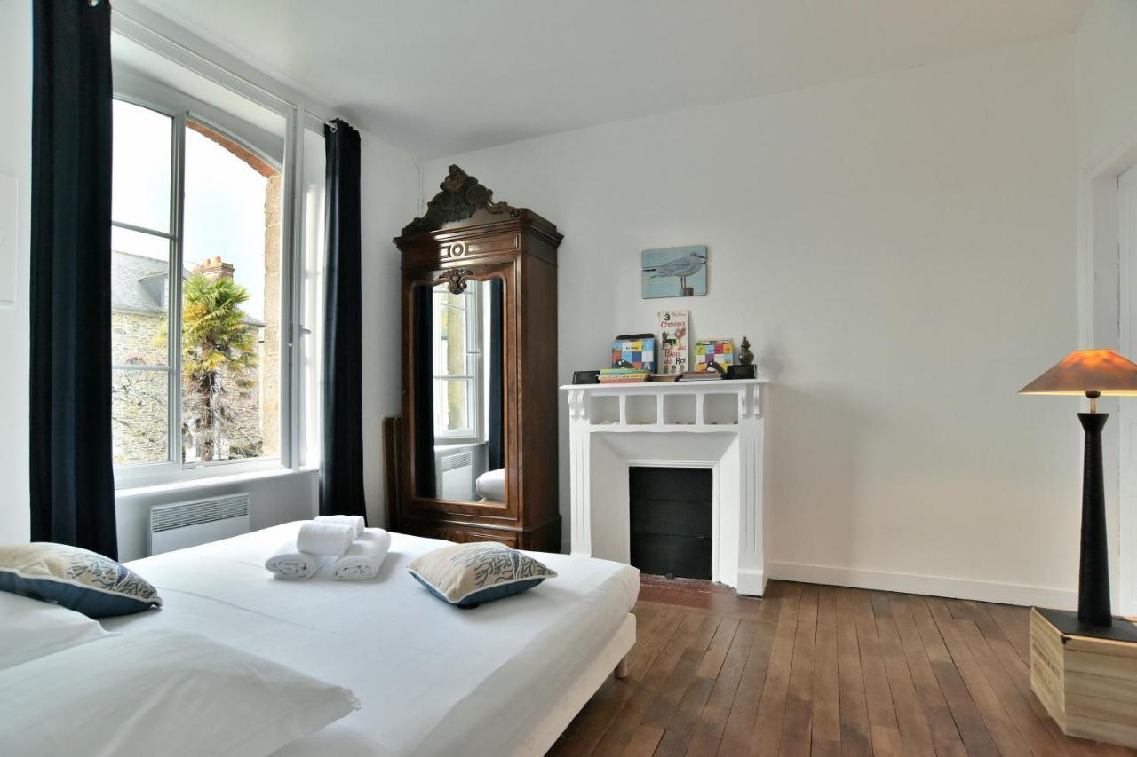 La Brise Cancalaise - Maison Typique Avec Vue Mer Cancale Buitenkant foto
